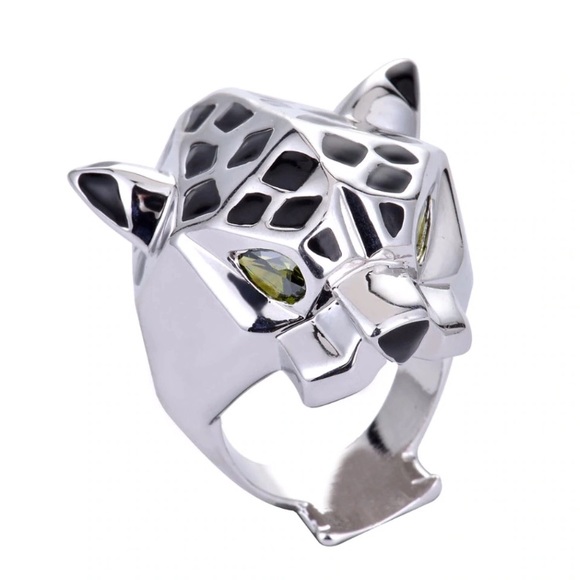 LAST ONE! FLASH SALE! Silver Panther Cheetah Ring - Picture 5 of 8